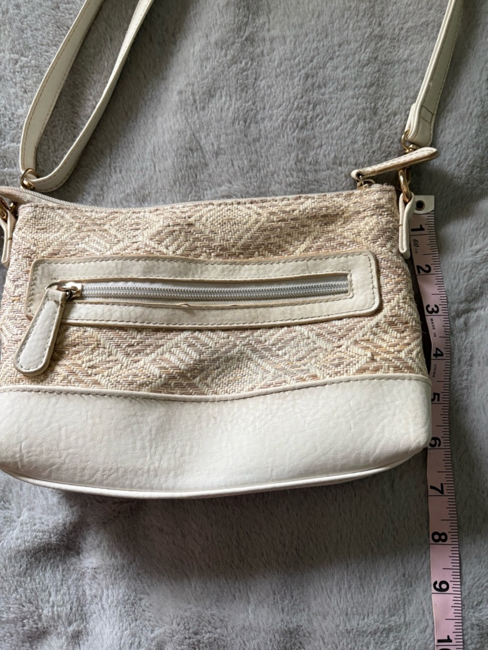 Stone Mountain Accessories Cream and Beige Crossbody Bag - Picture 3 of 4